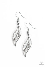 Load image into Gallery viewer, Sparkling Stems - White
