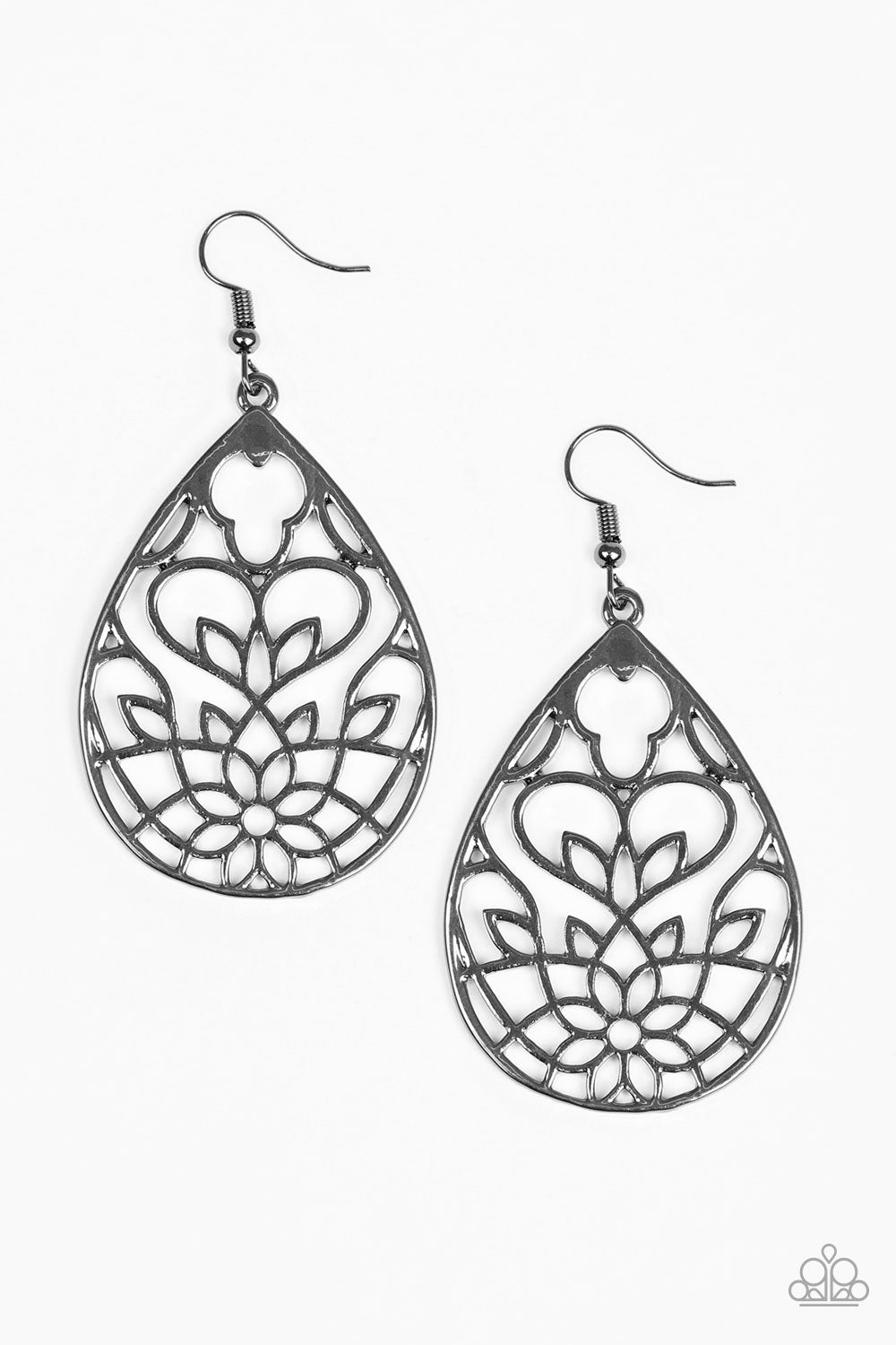 Lovely Lotus - Black
